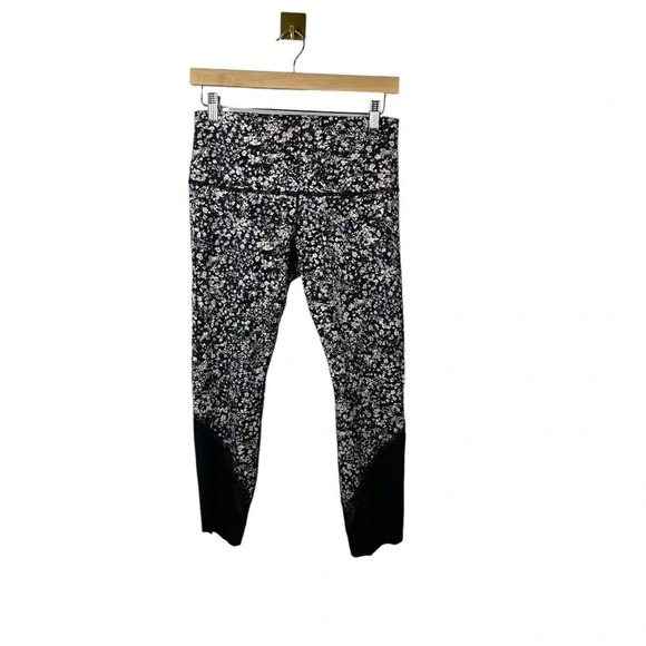 Lululemon Wunder Under Crop II Roll Down Scallop Luxtreme in Floral Spritz Multi - Picture 9 of 15